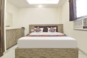 Fabhotel Dev Palace
