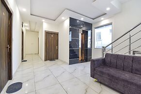Fabhotel Dev Palace