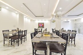 Fabhotel Dev Palace