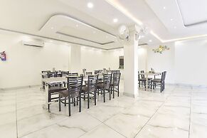 Fabhotel Dev Palace
