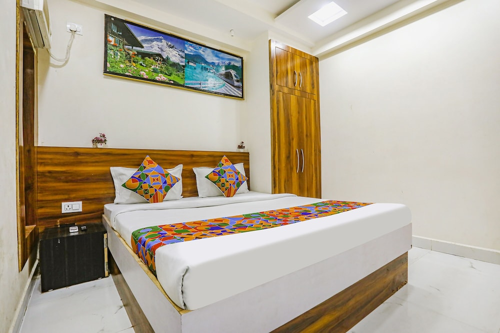 Fabhotel Imperail House