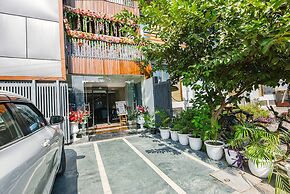Fabhotel Prime Apple Tree Residency