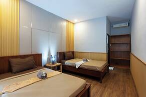 Creative Trawangan Stay