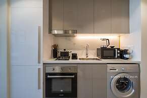 Modern Studio 10mins to Dubai Mall