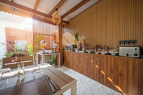 Oasis Dhigurah