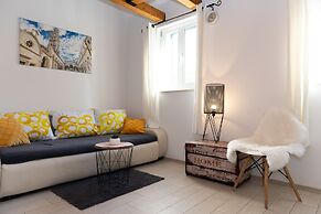 Rooms and apartments Paese