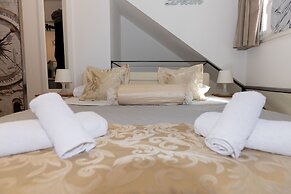 Rooms and apartments Paese
