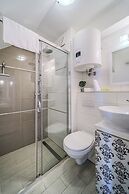 Rooms and apartments Paese