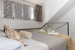 Rooms and apartments Paese