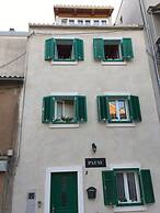 Rooms and apartments Paese