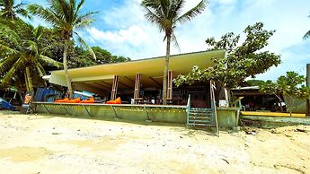 Rockstar Beach Apartments