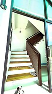 Rockstar Beach Apartments