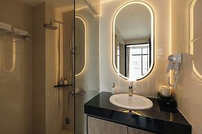 Luxhome Mekong Hotel