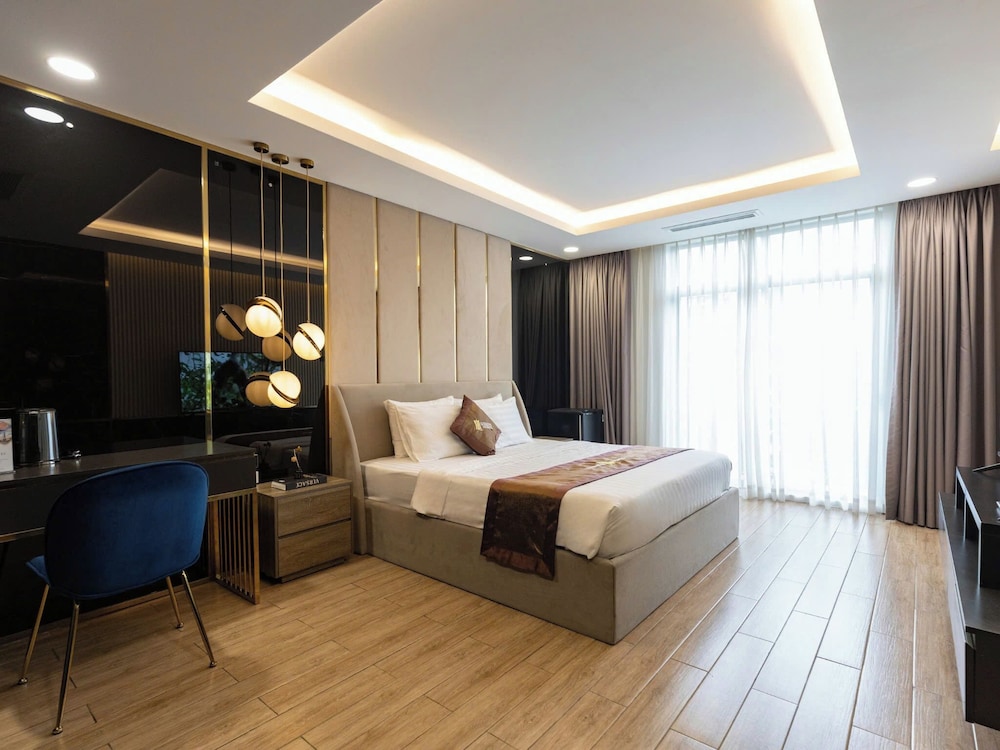 Luxhome Mekong Hotel