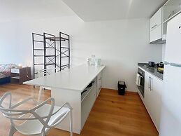 Spacious Studio in San Telmo With Balcony, Gym & Pool