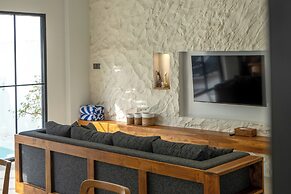 Casa Seasalt Villa by Betterplace