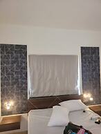 Elegant Studio In Assagaon