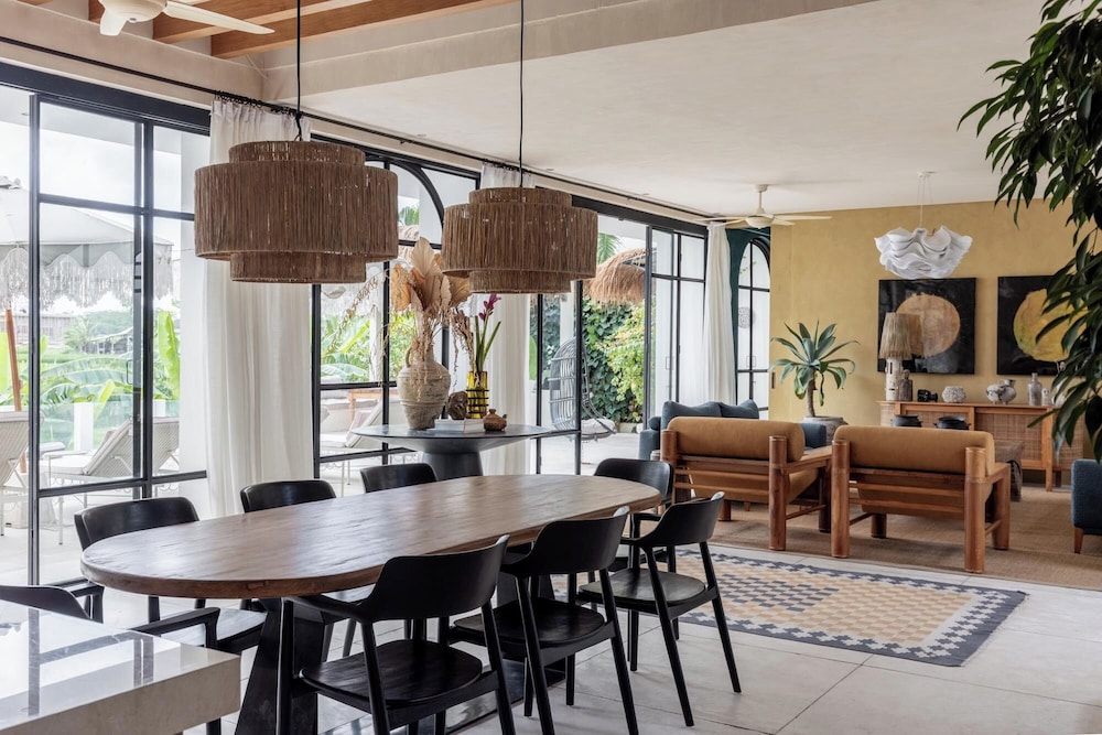 Bi Design House