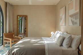 Bi Design House
