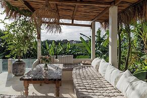 Bi Design House