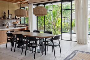 Bi Design House