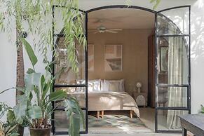 Bi Design House