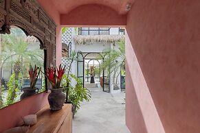 Bi Design House