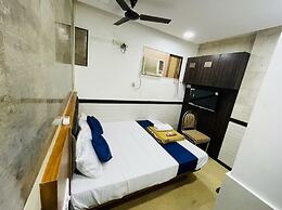 HOTEL RADHA PALACE