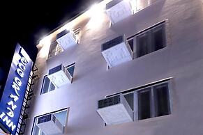 Hotel ECG Grand Inn