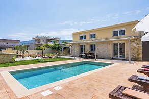Garden Villa