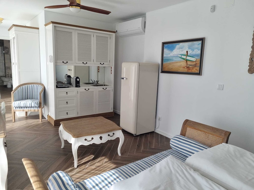Ocean View Apartments - Ocean View