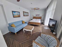 Ocean View Apartments - Ocean View
