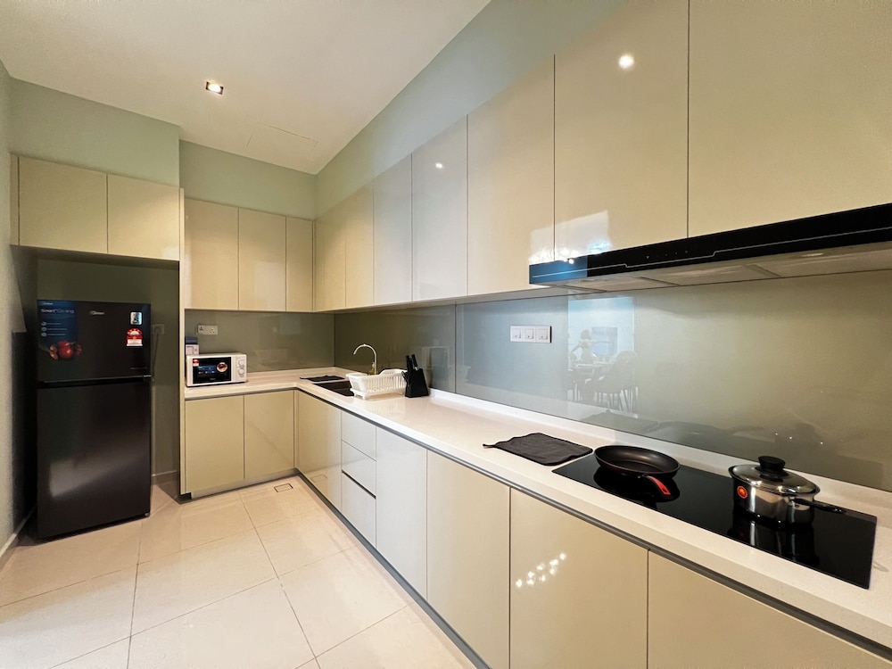 Paradigm Residence By Antlerzone