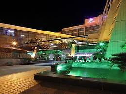 Hotel The Cox Today