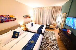 Seven Seas Hotel
