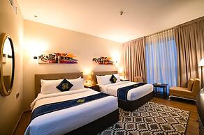 Seven Seas Hotel