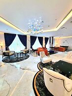Seven Seas Hotel