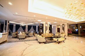 Seven Seas Hotel
