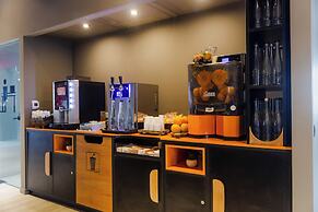 My Pod Capsule Boutique AirPort