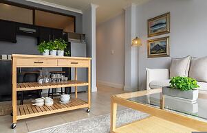 Cozy Corner Apartment