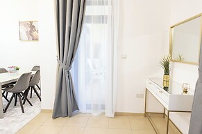 HAPPY SEASON I Amwaj apartment