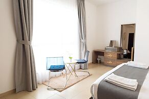 HAPPY SEASON I Amwaj apartment