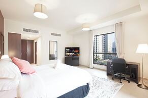 HAPPY SEASON I Amwaj apartment
