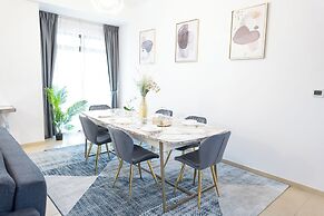 HAPPY SEASON I Amwaj apartment