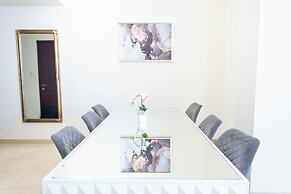 HAPPY SEASON I Amwaj apartment