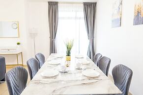HAPPY SEASON I Amwaj apartment