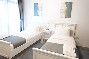 HAPPY SEASON I Amwaj apartment