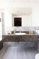 HAPPY SEASON I Amwaj apartment