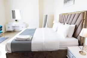 HAPPY SEASON I Amwaj apartment