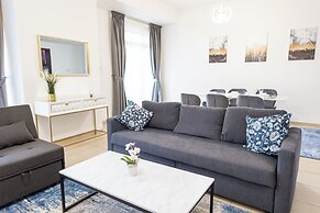HAPPY SEASON I Amwaj apartment